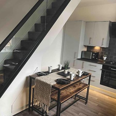 Comfortable Home In Bolton Farnworth المظهر الخارجي الصورة