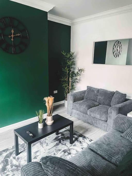 Comfortable Home In Bolton Farnworth المظهر الخارجي الصورة